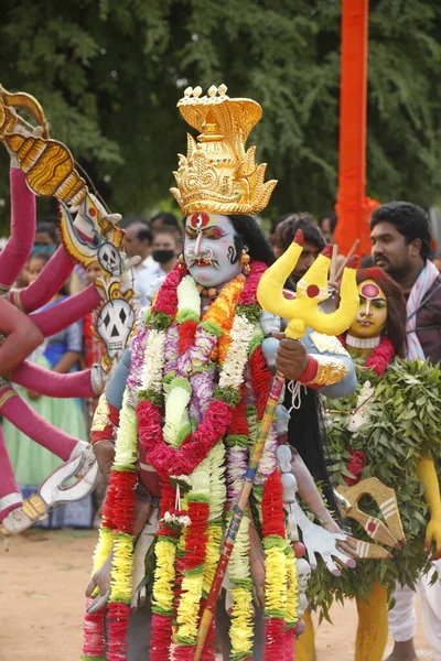 Bailarines Tradicionales Indios Disfrazados Carnaval Hyderabad India Marzo 2022 —  Fotos de Stock