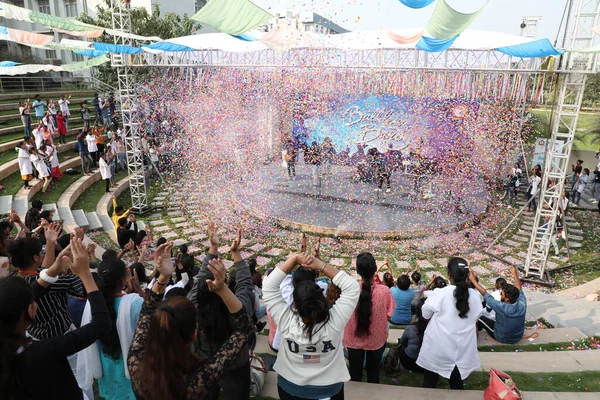 Pequenas Partes Papéis Coloridos Hyderabad Índia Março 2022 — Fotografia de Stock