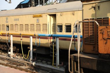 Hyderabad İstasyonu 'nda tren 5 Mart 2022