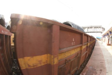 Hyderabad İstasyonu 'nda tren 5 Mart 2022