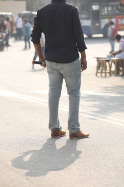 6 Mart 2022 'de Hyderabad Kolej Kampüsü' nde mühendislik öğrencileri.