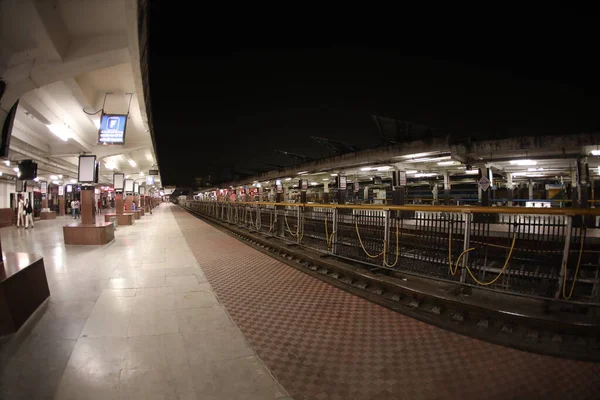 Pasażerowie Dworcu Kolejowym Hyderabad Indie Marca 2022 — Zdjęcie stockowe