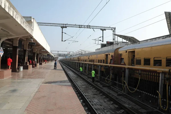 Passagerare Tågstation Hyderabad Indien Mars 2022 — Stockfoto