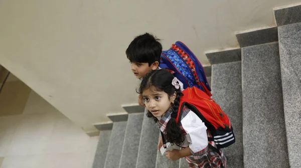 Ragazzo Ragazza Studente Con Uniforme Hyderabad India Marzo 2022 — Foto Stock