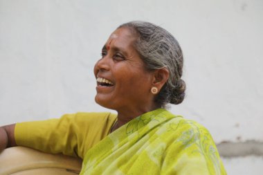 20 Mayıs 2022 Hyderabad Hindistan 'da Hintli Yaşlı Kadınlar