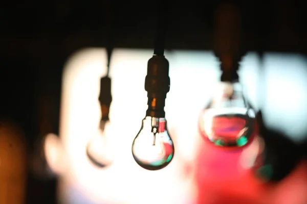 古いモデルの電球の夜 — ストック写真