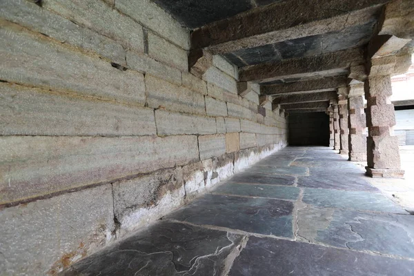 Экстерьер Индуистского Храма — стоковое фото