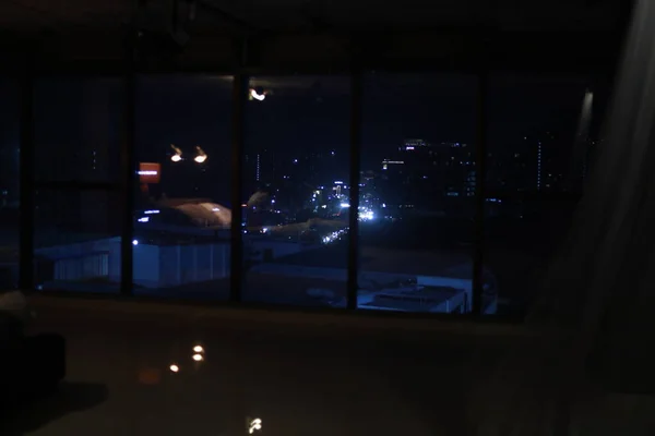 Şehir Binalarının Gece Çekimi — Stok fotoğraf