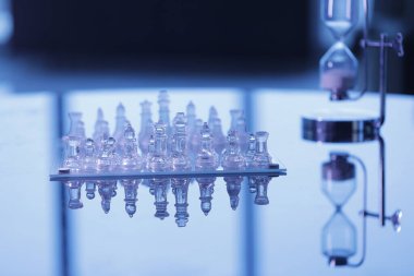 Masadaki Satranç Paraları