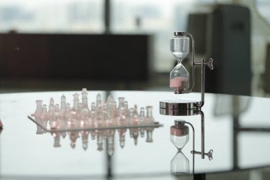 Masadaki Satranç Paraları