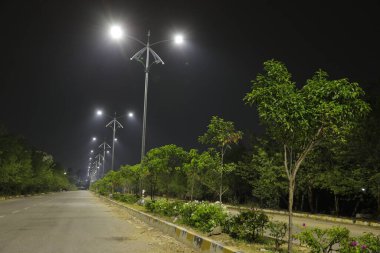 Boş Katran Yolu Gecesi