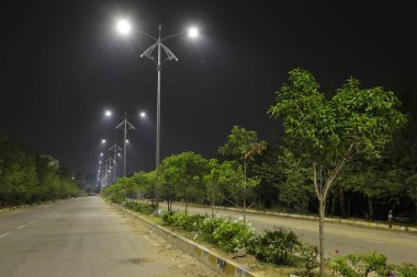 Boş Katran Yolu Gecesi