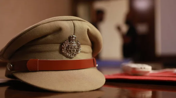 Indian Police Hat Table — Stock Photo, Image