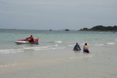 Tropikal Denizde Su Motoru