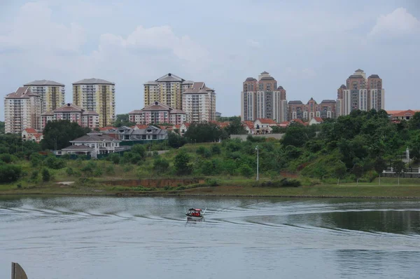 Туристичний Човен Воді — стокове фото