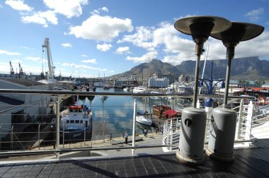 Plajdaki park tekneleri