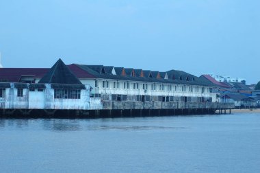 Plajdaki park tekneleri