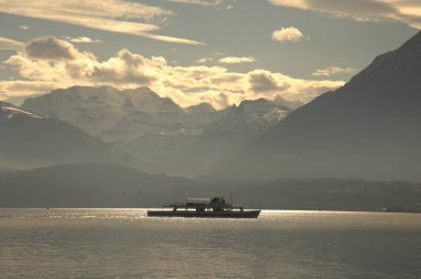 yolcu gemisi denizde
