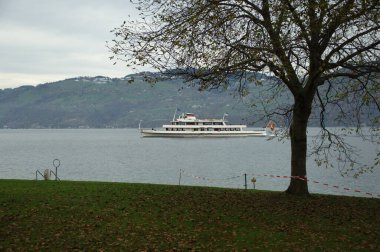 yolcu gemisi denizde