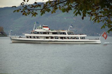 yolcu gemisi denizde