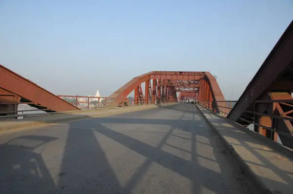 Puente Través Carretera India — Foto de Stock