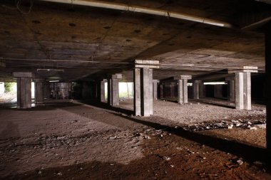 İnşaat binasının dışı.