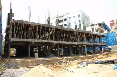 İnşaat binasının dışı.