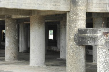 İnşaat binasının dışı.