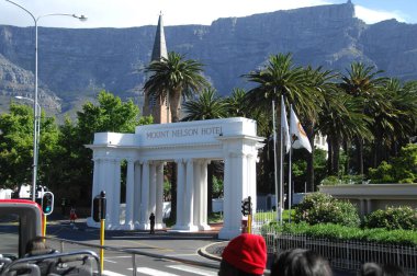 Modern Binanın Dışı