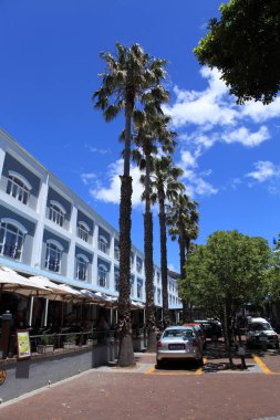 Modern Binanın Dışı