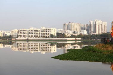 Modern Binanın Dışı