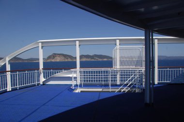 Modern Binanın Dışı