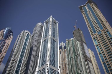 Modern Binanın Dışı