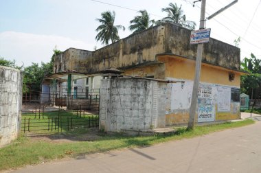 Modern Binanın Dışı