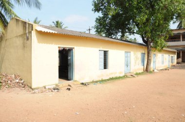 Modern Binanın Dışı