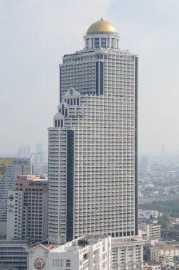Modern Binanın Dışı