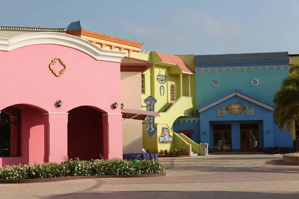 Modern Binanın Dışı