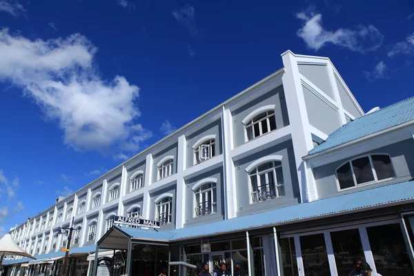 Modern Binanın Dışı