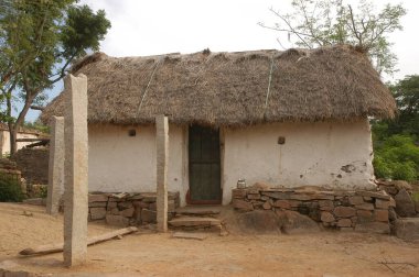 Hindistan Köyündeki Zavallı Kulübe