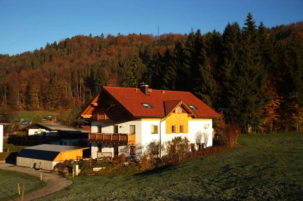 Gårdshus Europa — Stockfoto