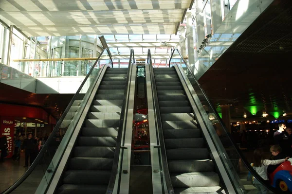 Rolltreppen Der Mall — Stockfoto
