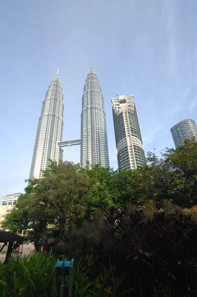 马来西亚吉隆坡金融中心的Petronas Twin Towers — 图库照片