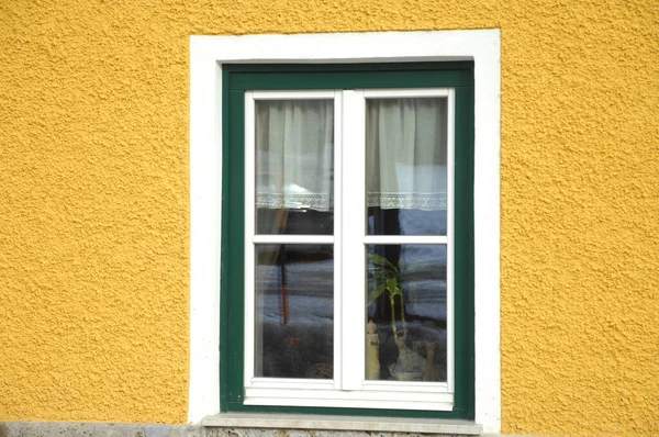 Ventana Una Casa Antigua —  Fotos de Stock