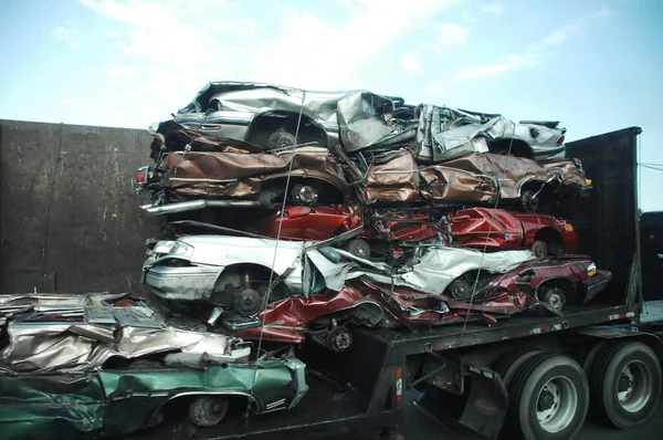 Old Car Scrapyard — Stock Photo, Image