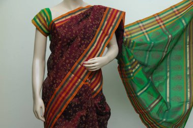 Doğal İpek Hint Sarisi