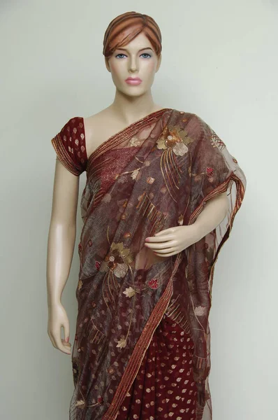 Natural Silk Indian Sari — ストック写真