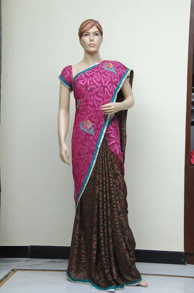 Φυσικό Μετάξι Ινδική Sari — Φωτογραφία Αρχείου