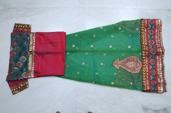 Шелковый Индийский Сари — стоковое фото