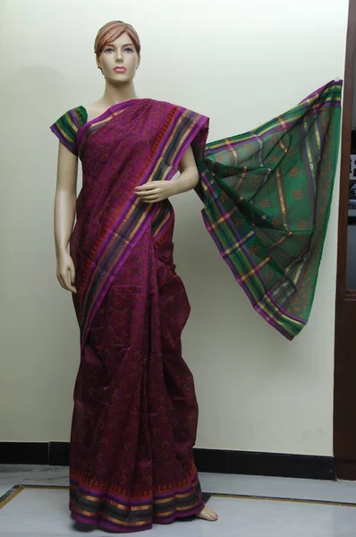 Naturalny Jedwab Indyjski Sari — Zdjęcie stockowe