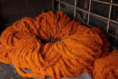 Ev 'de çiçek süslemesi